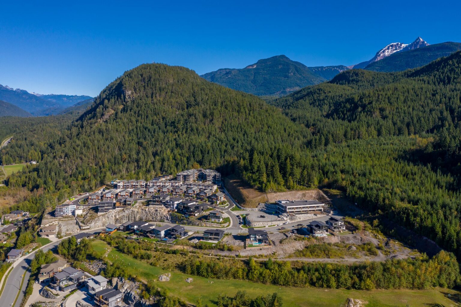 Finch Drive Exceptional Living Duplexes and Townhomes in Squamish